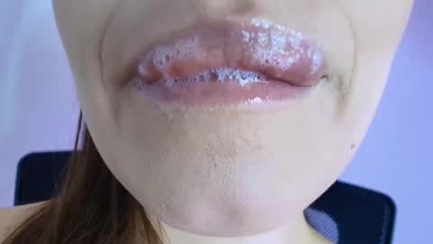 Lisbet online show from December 18, 8:15 pm