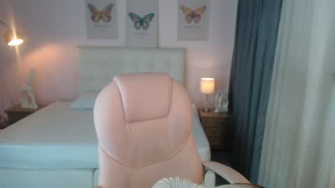 Snapshot of liss_black chatting on January 7, 12:41 pm Andrea online show from January 7, 12:41 pm