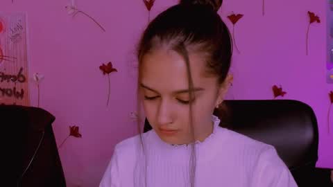 lissa_night online show from March 31, 7:25 pm