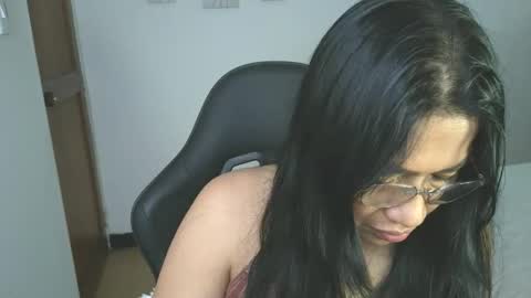 Lissafeethot online show from November 14, 10:00 pm