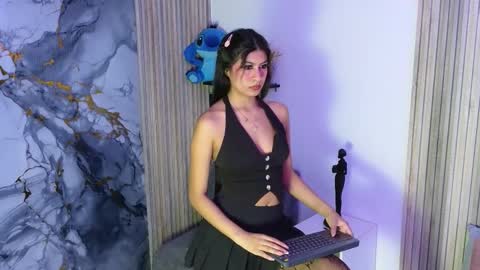 ss  online show from November 14, 8:22 pm