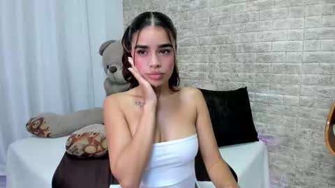 Liss Brown online show from February 11, 1:48 pm