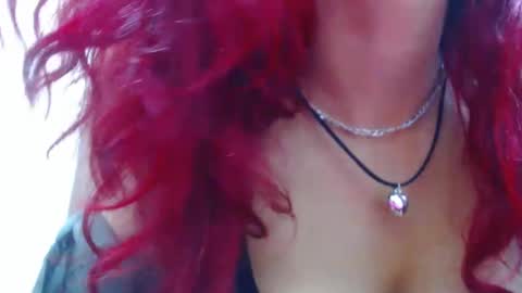 Snapshot of lissbrutalxxx chatting on October 12, 6:06 am lissbrutalxxx online show from October 12, 6:06 am