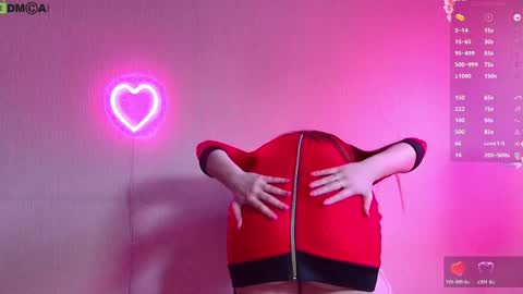 Tina online show from April 8, 4:10 pm