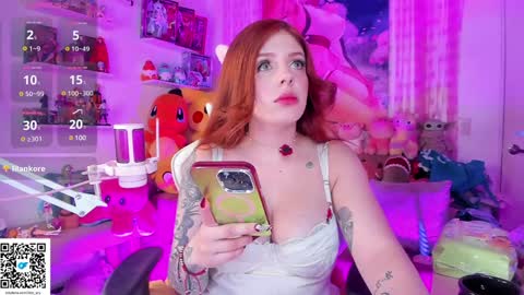 Snapshot of little__ary chatting on January 20, 11:43 pm little ary online show from January 20, 11:43 pm