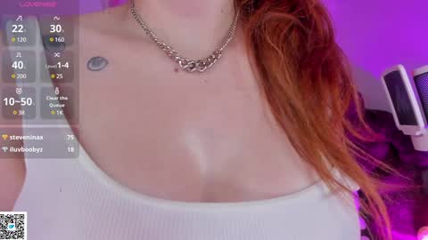 Snapshot of little__ary chatting on December 28, 6:28 am little ary online show from December 28, 6:28 am