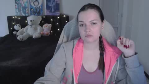 little__flowers online show from November 15, 8:27 am