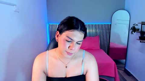 L I T T L E A L L I online show from December 14, 1:01 am