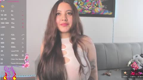 Snapshot of little_caro13 chatting on December 6, 5:49 pm Independent model carolina online show from December 6, 5:49 pm