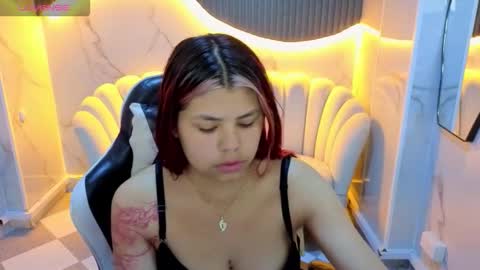 Cherri online show from November 4, 7:59 pm