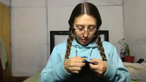 Diablita online show from October 8, 2:30 am