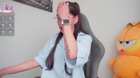 Help me reach 100 likes online show from October 7, 7:43 pm