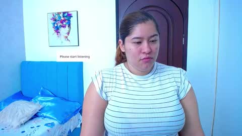 Snapshot of little_flower4you chatting on September 10, 12:28 pm mai rojas online show from September 10, 12:28 pm