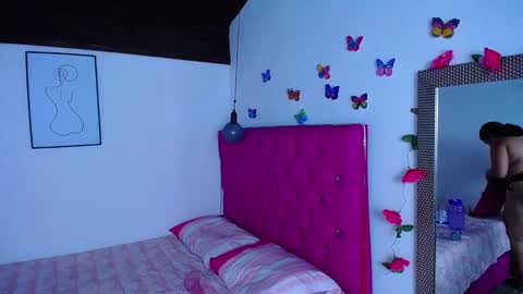 Snapshot of little_flower4you chatting on February 26, 7:32 pm mai rojas online show from February 26, 7:32 pm