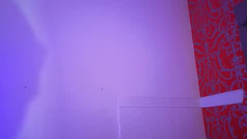 Snapshot of little_lilith_apple chatting on September 22, 11:03 am little_lilith_apple online show from September 22, 11:03 am