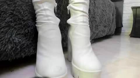 Snapshot of little_mars1 chatting on January 25, 12:38 am Misstress Martina online show from January 25, 12:38 am