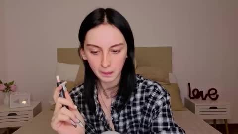 Snapshot of little_mollee chatting on October 14, 11:41 pm little_mollee online show from October 14, 11:41 pm