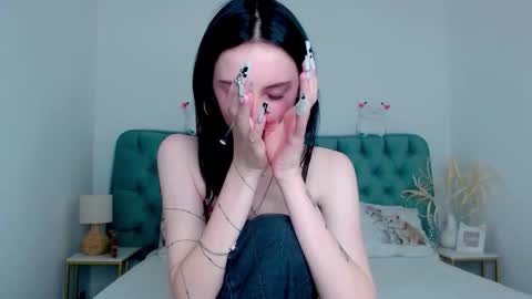 Snapshot of little_mollee chatting on October 8, 9:10 pm little_mollee online show from October 8, 9:10 pm
