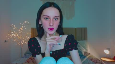 Snapshot of little_mollee chatting on October 13, 9:50 pm little_mollee online show from October 13, 9:50 pm