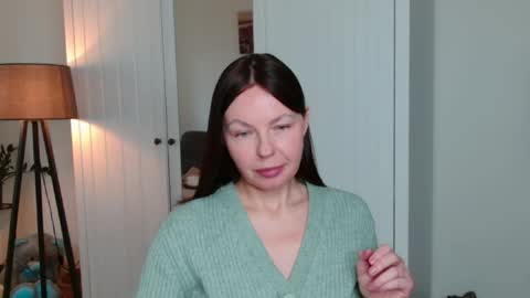 Nicole online show from April 9, 10:54 am
