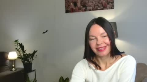Snapshot of little_nicole_ chatting on October 18, 2:10 pm Nicole online show from October 18, 2:10 pm