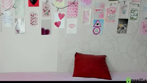 Snapshot of little_radiant_sun chatting on September 16, 9:55 am Kriss online show from September 16, 9:55 am