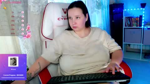 Snapshot of little_raiden chatting on October 3, 3:15 am little_raiden online show from October 3, 3:15 am