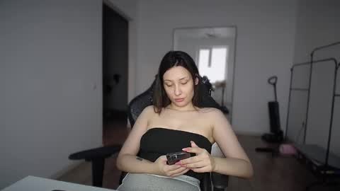 Alice online show from December 4, 7:52 am