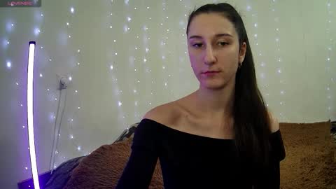 LittleAhWitch online show from December 19, 10:33 am