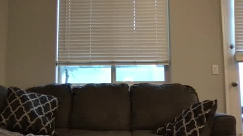 Snapshot of littlebearae chatting on October 2, 12:53 am Bea Rae online show from October 2, 12:53 am