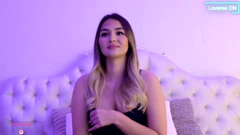 littleblondbunny online show from March 2, 5:08 am