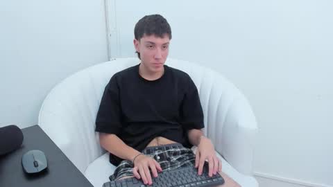 DANNY online show from November 12, 4:53 pm