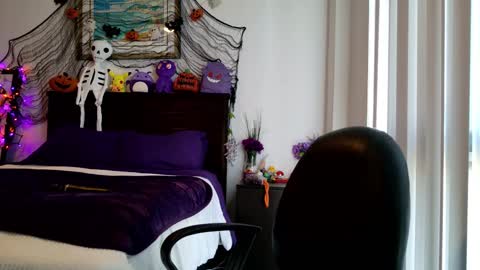 Snapshot of littledeathtrap chatting on October 1, 7:02 pm littledeathtrap online show from October 1, 7:02 pm