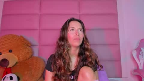 littlee_emma_ online show from March 2, 9:10 am