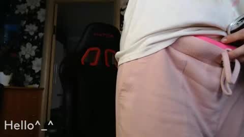 littlehappines online show from February 2, 12:57 pm