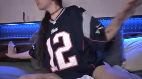 Snapshot of littlejessielov chatting on November 1, 6:12 am Jessie online show from November 1, 6:12 am