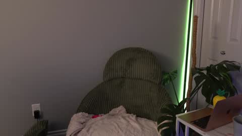 Kira online show from November 23, 5:05 am