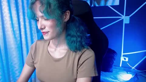 Snapshot of littlenami_ chatting on September 30, 2:00 am LAUREN online show from September 30, 2:00 am