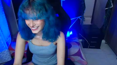 Snapshot of littlenami_ chatting on October 1, 3:38 am LAUREN online show from October 1, 3:38 am