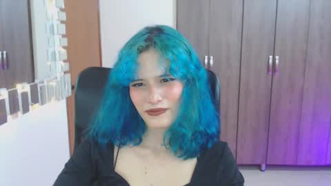 Snapshot of littlenami_ chatting on September 19, 9:29 pm LAUREN online show from September 19, 9:29 pm