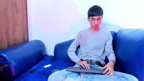 LittleNerd online show from May 13, 1:37 am