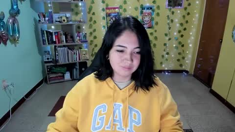 Mia  Wednesday to Sunday 730 am to 1030 am Colombian Hour D online show from January 13, 1:23 am