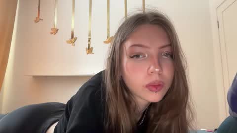 littleprincess3000 online show from March 11, 12:52 pm