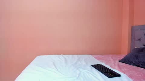 Snapshot of littletammy4u_ chatting on March 7, 12:34 pm tammy online show from March 7, 12:34 pm