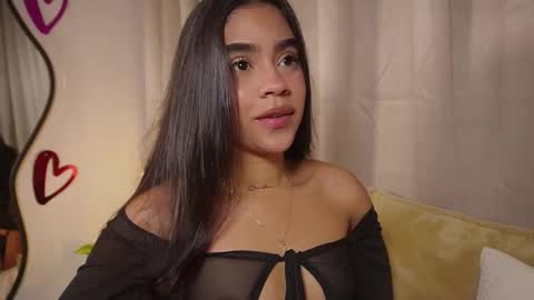 littletammy_ online show from February 21, 4:54 pm