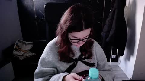 Snapshot of littleviki_ chatting on October 13, 6:04 am Viki online show from October 13, 6:04 am