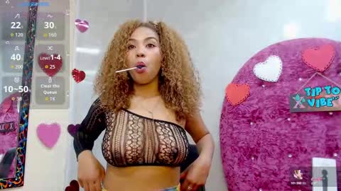 Snapshot of litzy_curly chatting on September 21, 4:00 pm Litzy online show from September 21, 4:00 pm