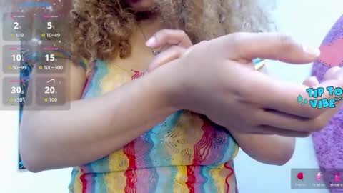 Snapshot of litzy_curly chatting on October 3, 5:54 pm Litzy online show from October 3, 5:54 pm