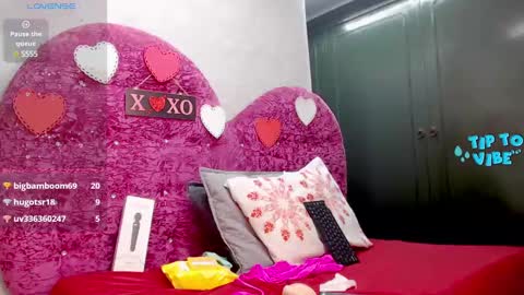 Snapshot of litzy_curly chatting on March 9, 6:32 pm Litzy online show from March 9, 6:32 pm