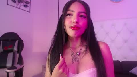 Nicky online show from February 27, 9:51 pm